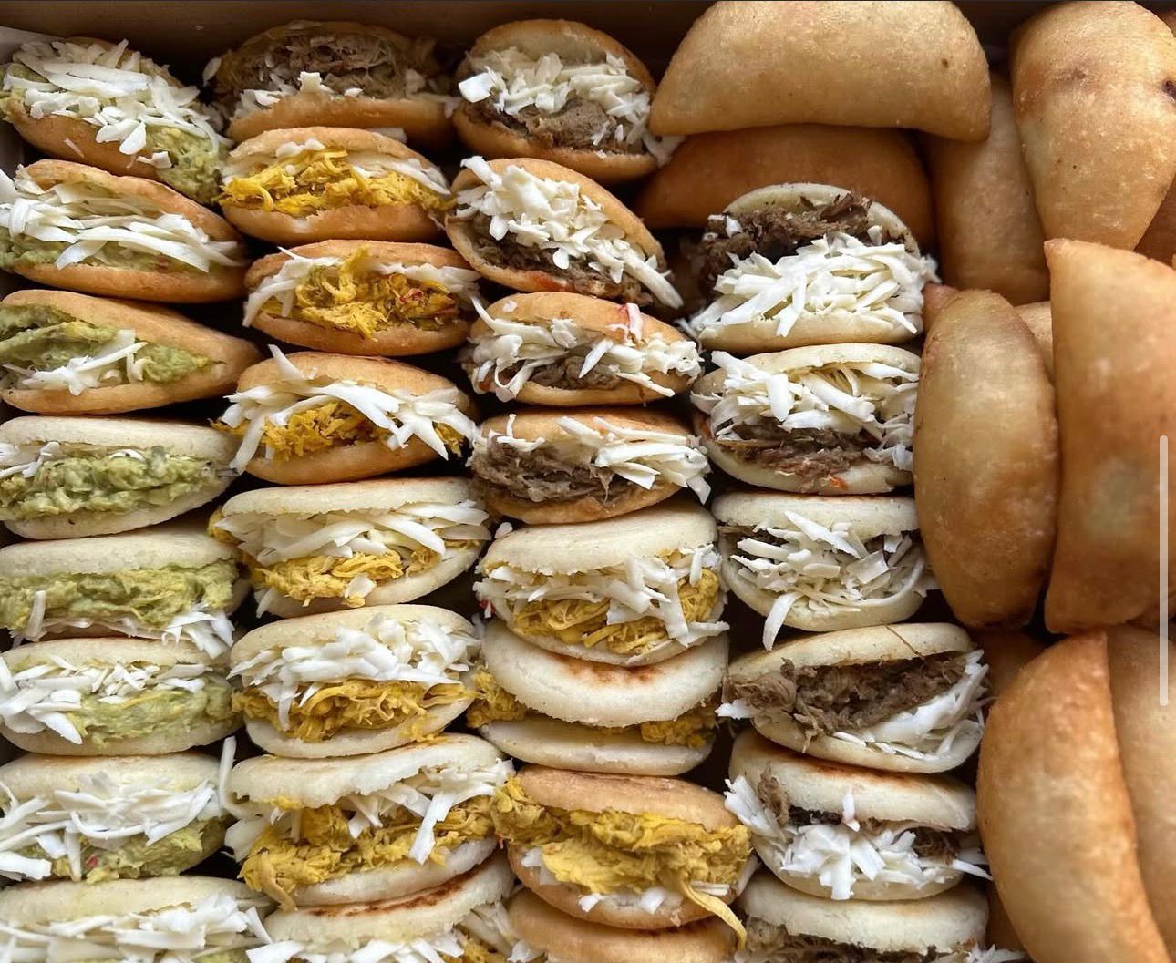 Empanadas frescas de comida venezolana en Coruña